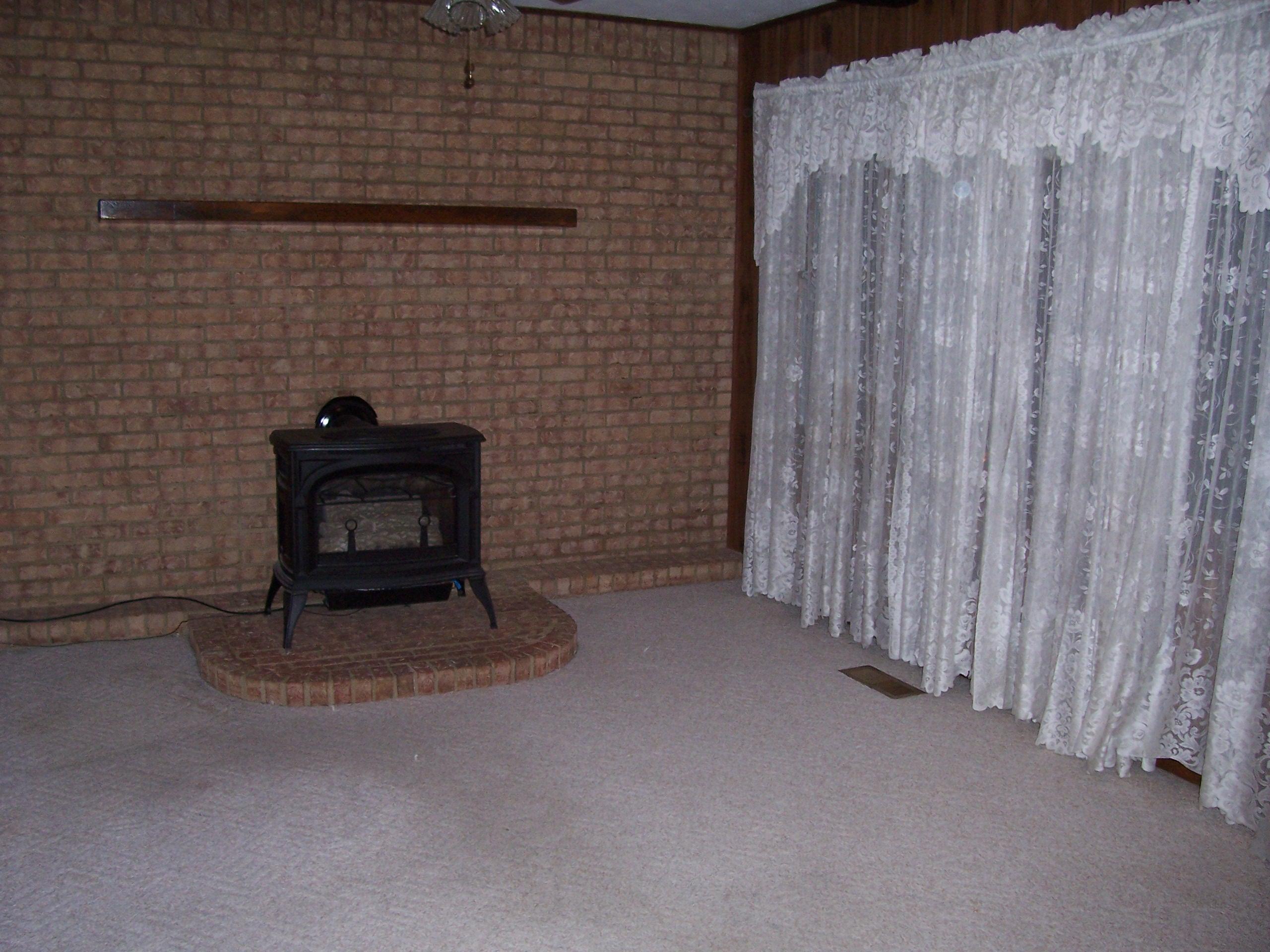 5101 Jackson River Road Hot Springs, VA 24445 - Photo 6 of 8 100_7856
