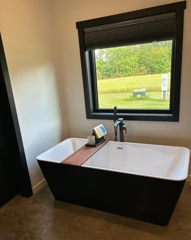 $1,750,000 | 36418 North Shoreland Road, Sturgeon Lake, MN 55783