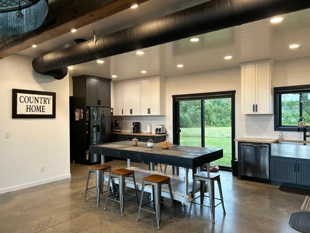 $1,750,000 | 36418 North Shoreland Road, Sturgeon Lake, MN 55783