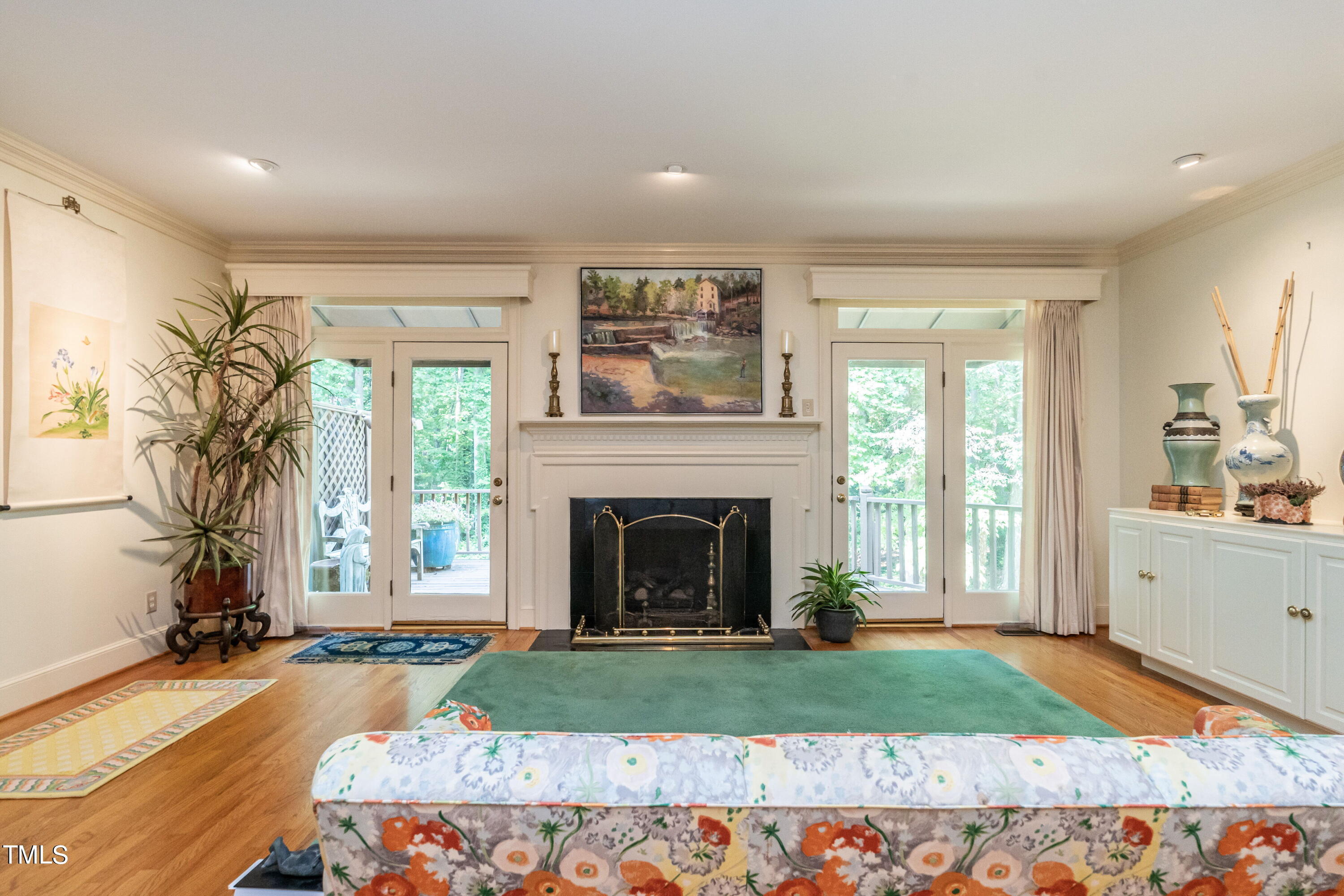 3341 Ridgecrest Court Raleigh, NC 27607 - Photo 7 of 26 6 Living room to deck