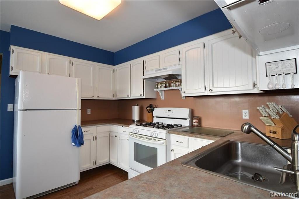 6716 Jones Road North Branch, MI 48461 - Photo 10 of 30