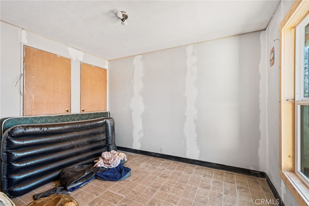 4963 Valley Lane Catheys Valley, CA 95306 - Photo 10 of 40