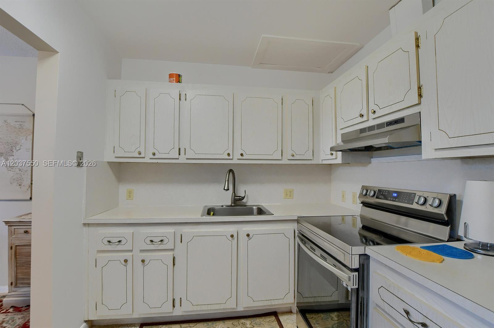 161 Mansfield D, Unit 161 Boca Raton, FL 33434 - Photo 4 of 11