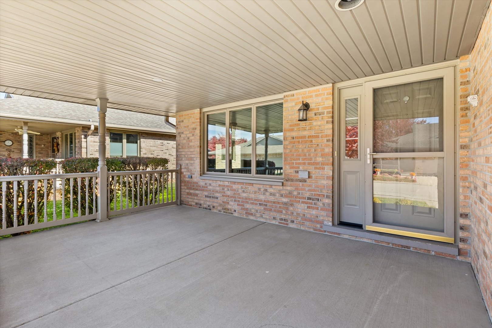 822 Eagle Creek Road Elwood, IL 60421 - Photo 4 of 41 a view of a porch with seating space
