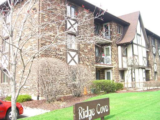 10532 Ridge Cove Drive, Unit 26A Chicago Ridge, IL 60415 - Photo 1 of 1 Gallery Image 1