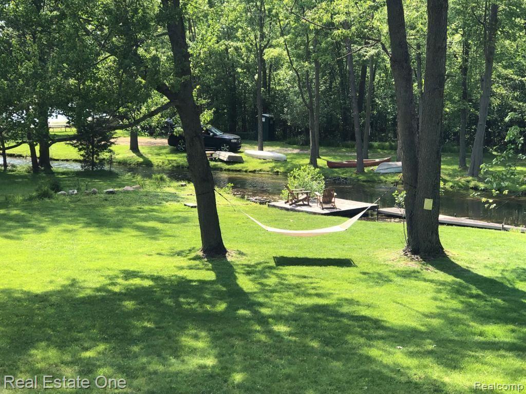 4840 Arrowhead Road West Bloomfield, MI 48323 - Photo 36 of 37
