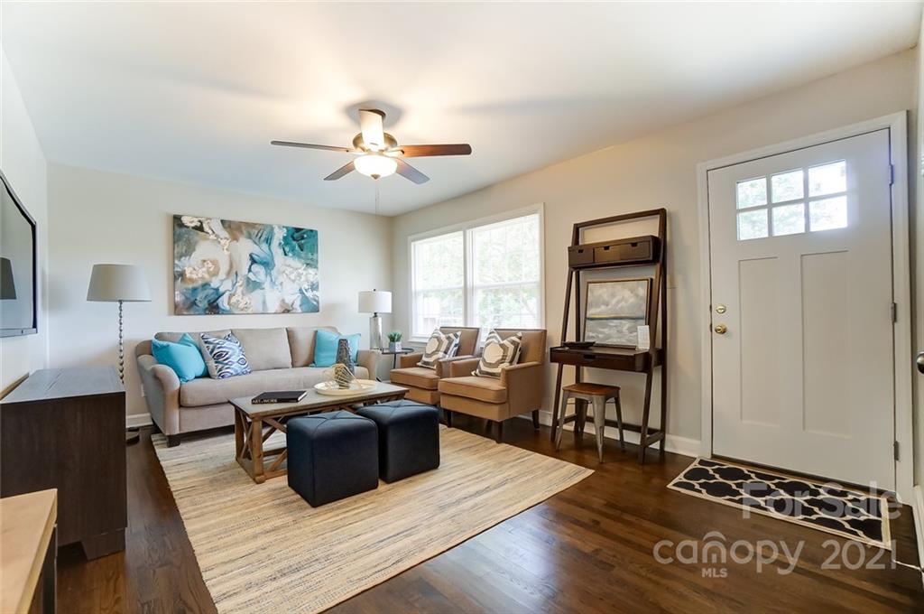 4033 Fieldcrest Road Charlotte, NC 28217 - Photo 3 of 17 a living room with furniture wooden floor and a window