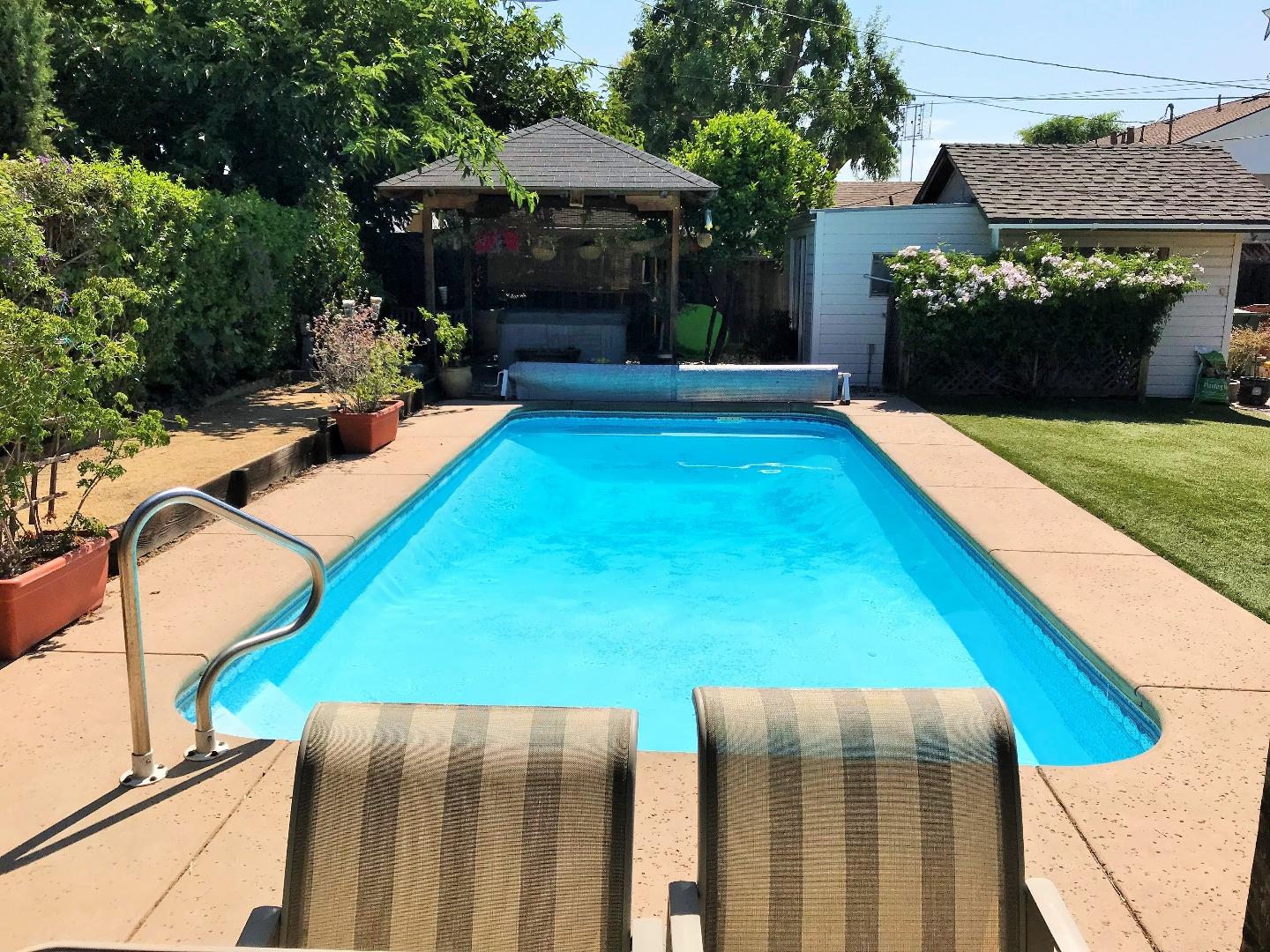 3937 Bucknall Road Campbell, CA 95008 - Photo 11 of 15 Gallery Image 11