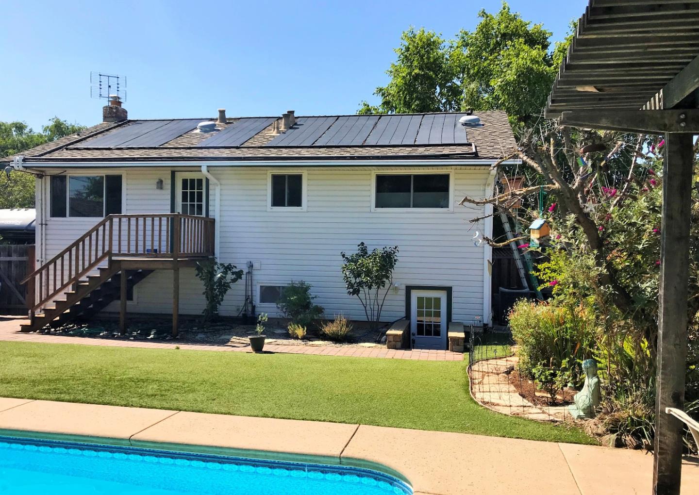 3937 Bucknall Road Campbell, CA 95008 - Photo 12 of 15 Gallery Image 12