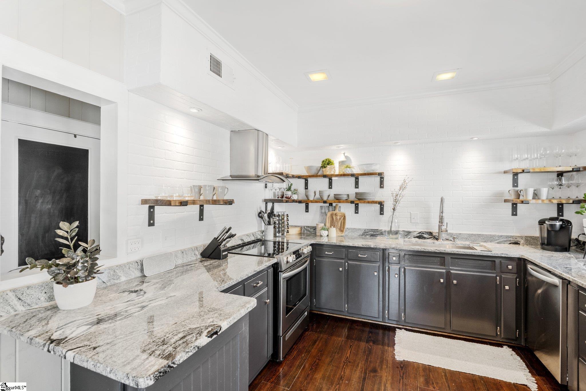 311 East Faris Road Greenville, SC 29605 - Photo 16 of 39 Gallery Image 16