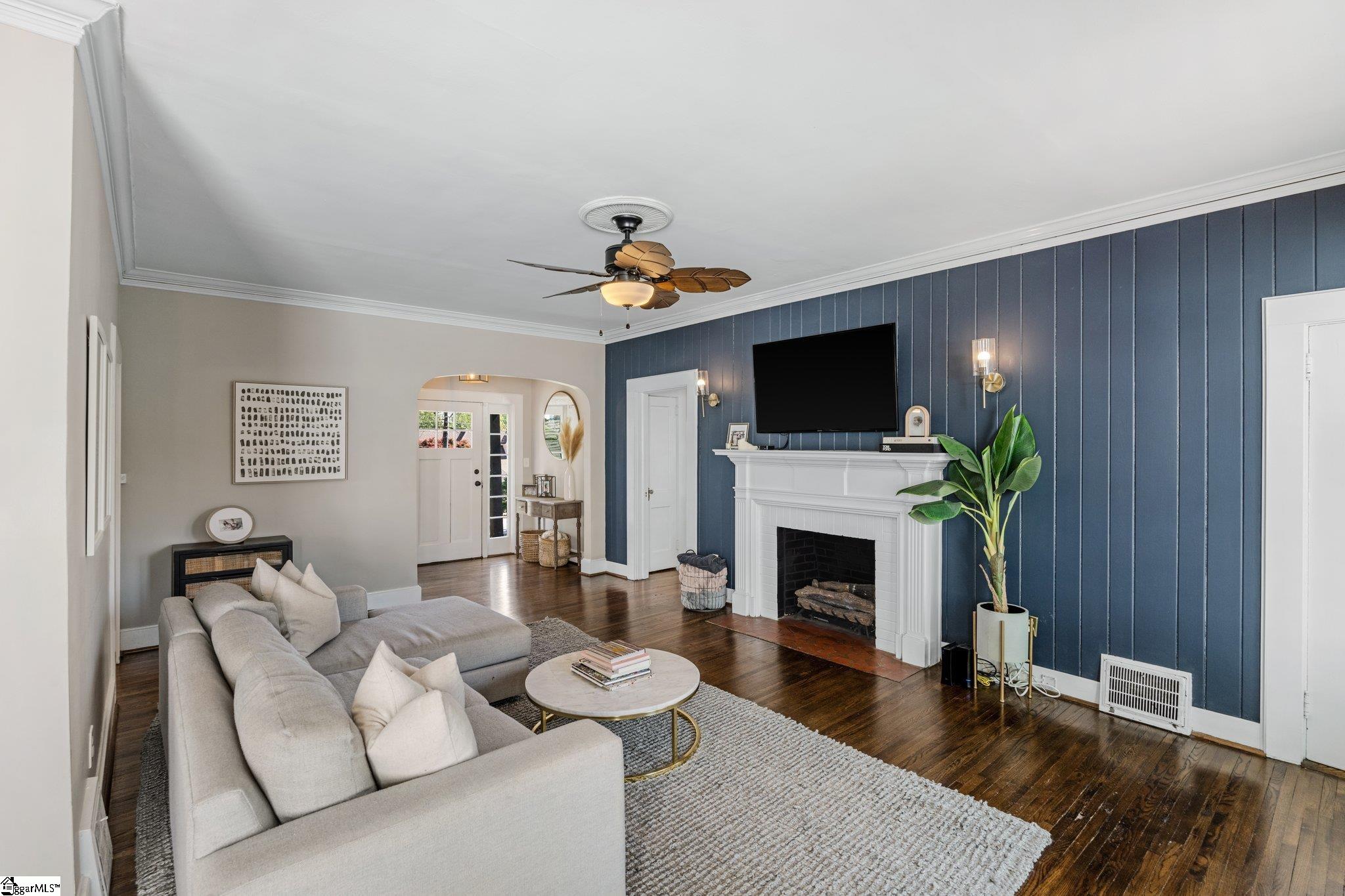 311 East Faris Road Greenville, SC 29605 - Photo 7 of 39 Gallery Image 7