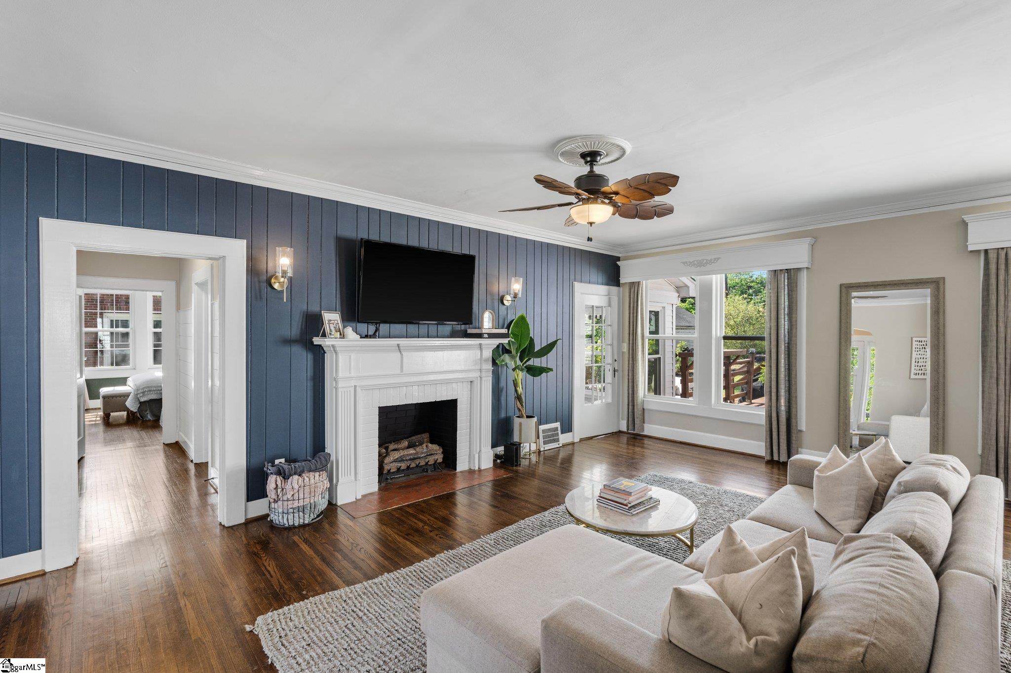 311 East Faris Road Greenville, SC 29605 - Photo 8 of 39 Gallery Image 8