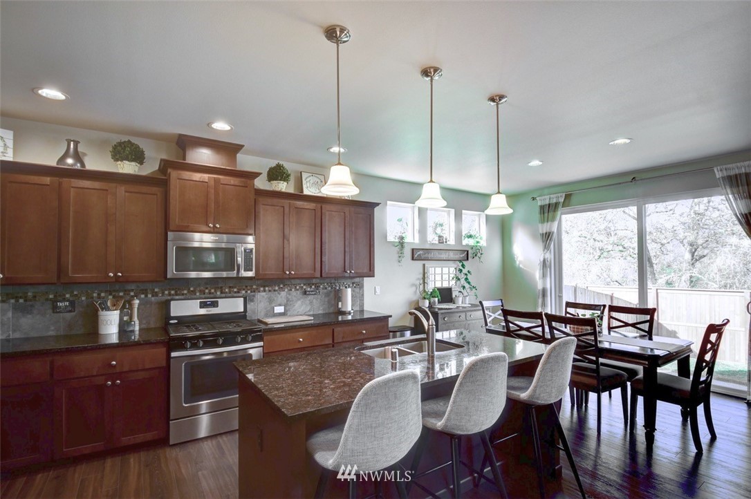 4637 Rosa Court Lacey, WA 98503 - Photo 10 of 33