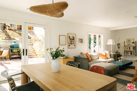 $899,000 | 466 Wren Drive, Los Angeles, CA 90065