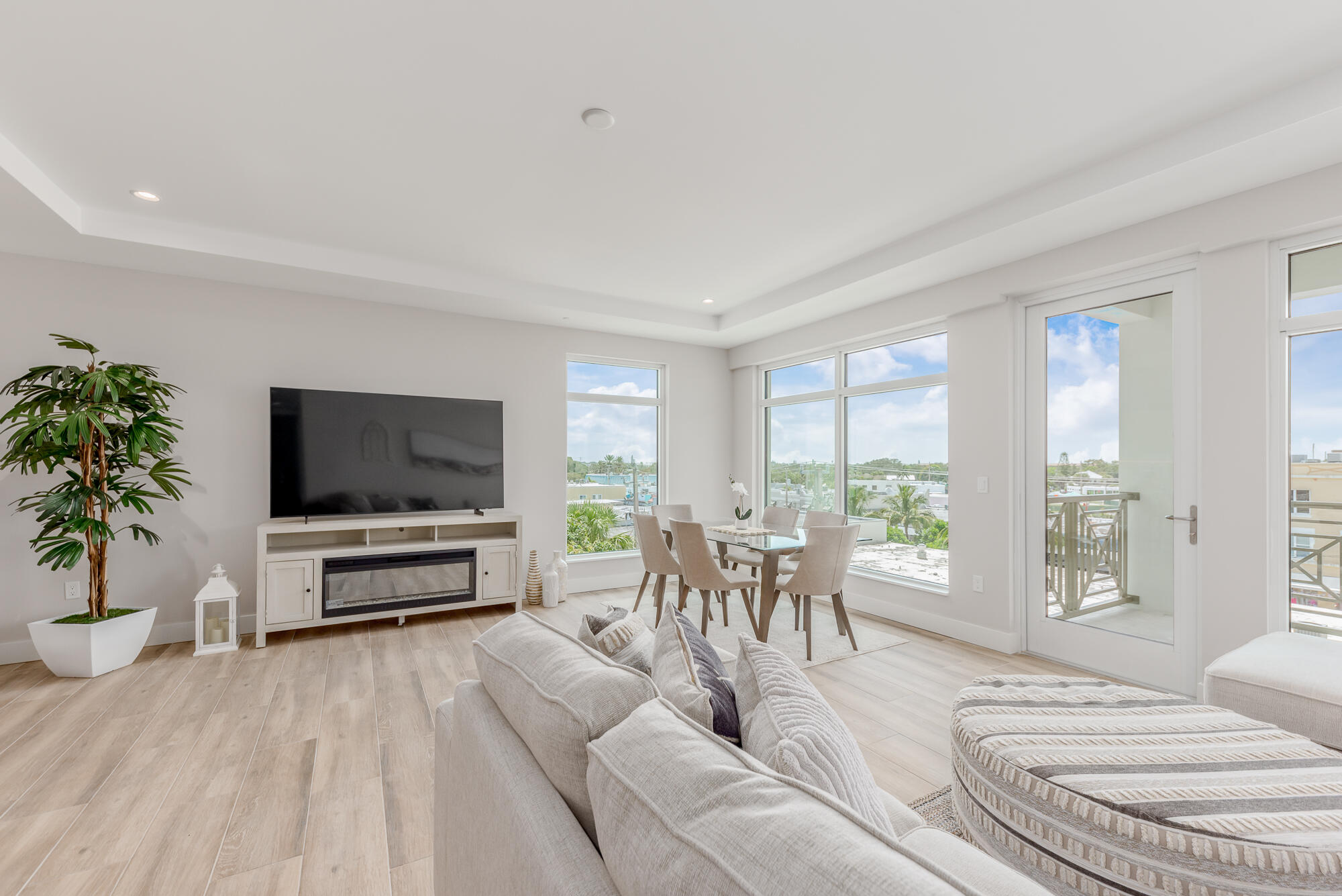 41 Southwest Seminole Street, Unit 409 Stuart, FL 34994 - Photo 5 of 55 Sailfish Cove Unit 409-2