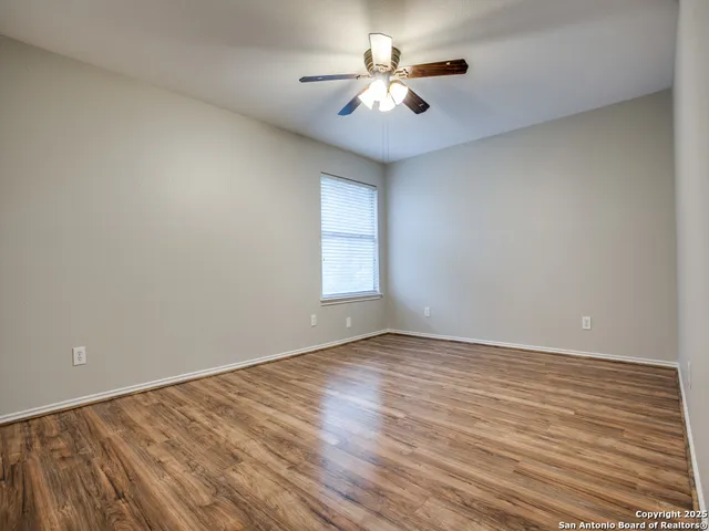 $1,895 | 10315 Crystal, Universal City, TX 78148