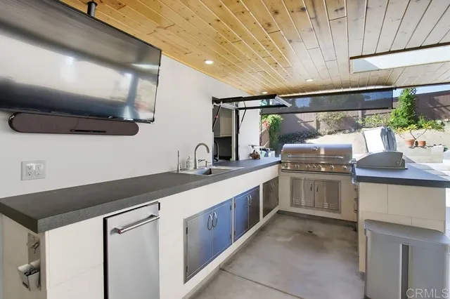 $899,000 | 4590 Salem Place, Carlsbad, CA 92010