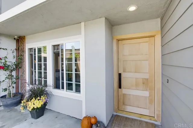 $899,000 | 4590 Salem Place, Carlsbad, CA 92010