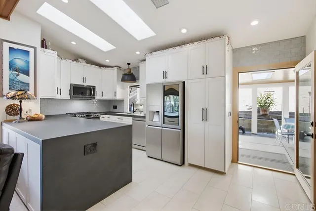 $899,000 | 4590 Salem Place, Carlsbad, CA 92010