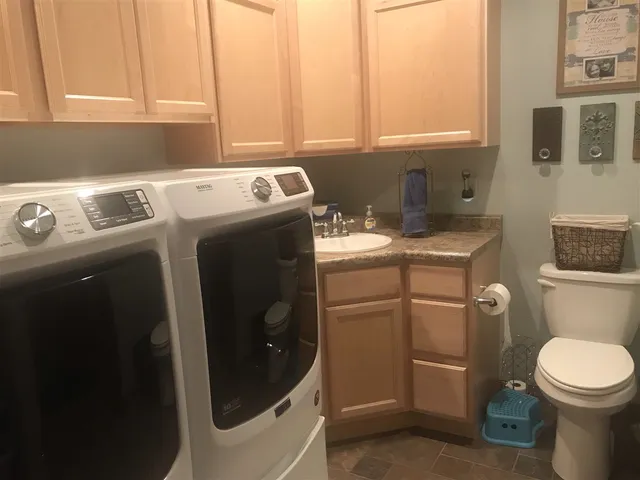 $649,900 | 1107 Twin Harbor Drive, Winneconne, WI 54986