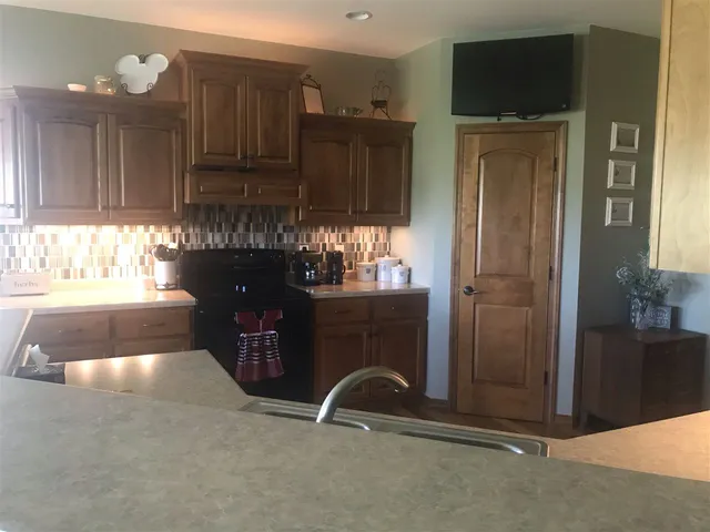 $649,900 | 1107 Twin Harbor Drive, Winneconne, WI 54986