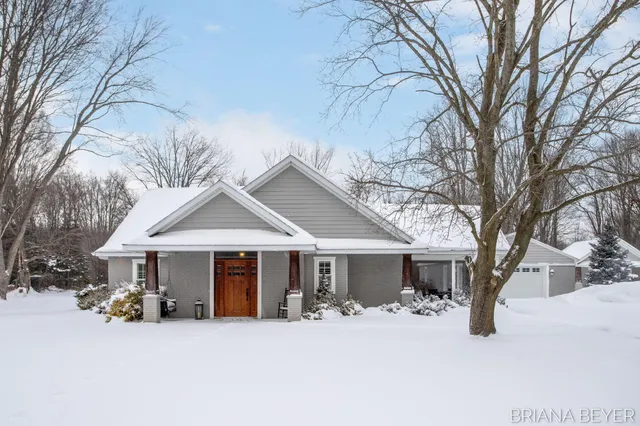 $675,000 | 6541 145th Avenue, Holland, MI 49423