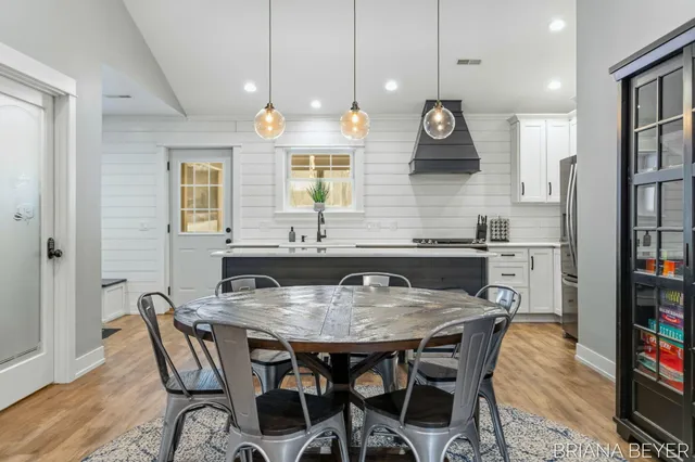 $675,000 | 6541 145th Avenue, Holland, MI 49423