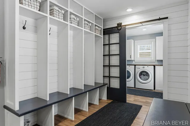 $675,000 | 6541 145th Avenue, Holland, MI 49423