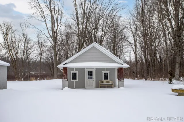 $675,000 | 6541 145th Avenue, Holland, MI 49423