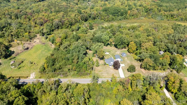 $675,000 | 6541 145th Avenue, Holland, MI 49423