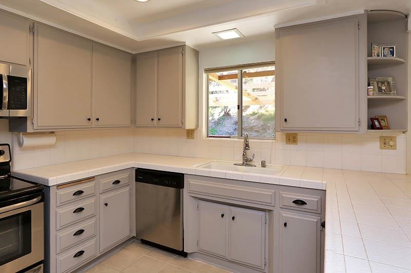 3235 Vía Altamira Fallbrook, CA 92028 - Photo 13 of 25 Gallery Image 13