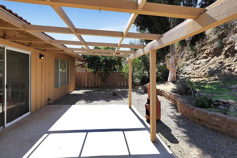 3235 Vía Altamira Fallbrook, CA 92028 - Photo 18 of 25 Gallery Image 18
