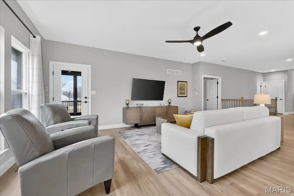 $570,000 | 5 Challenger Court, O'Fallon, MO 63366