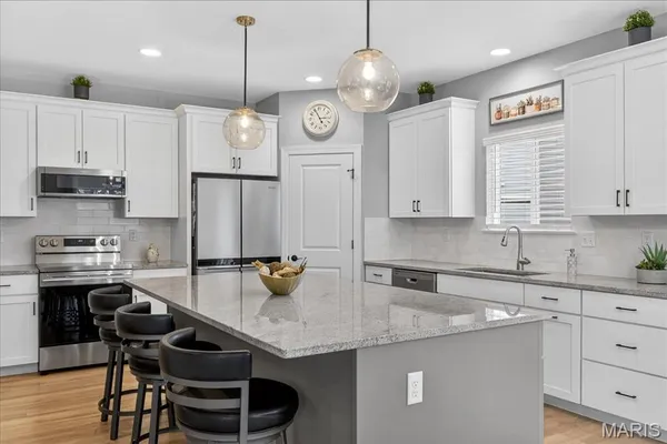 $570,000 | 5 Challenger Court, O'Fallon, MO 63366