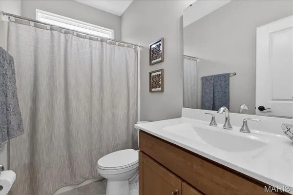 $570,000 | 5 Challenger Court, O'Fallon, MO 63366