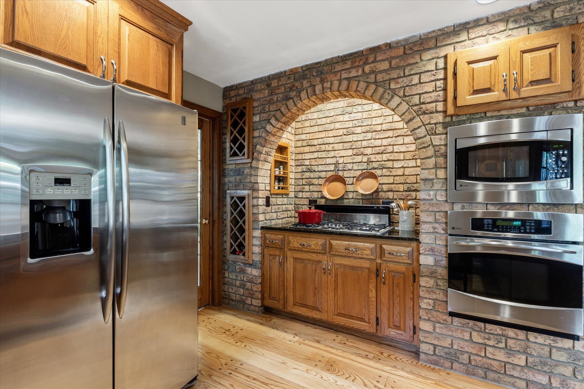 1837 South Lee Street Appleton, WI 54915 - Photo 11 of 37