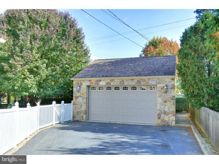 311 Taylor Road Springfield, PA 19064 - Photo 3 of 25