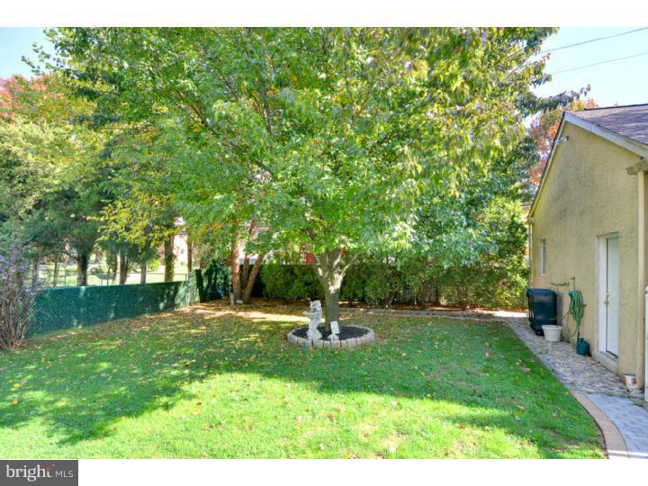 311 Taylor Road Springfield, PA 19064 - Photo 4 of 25