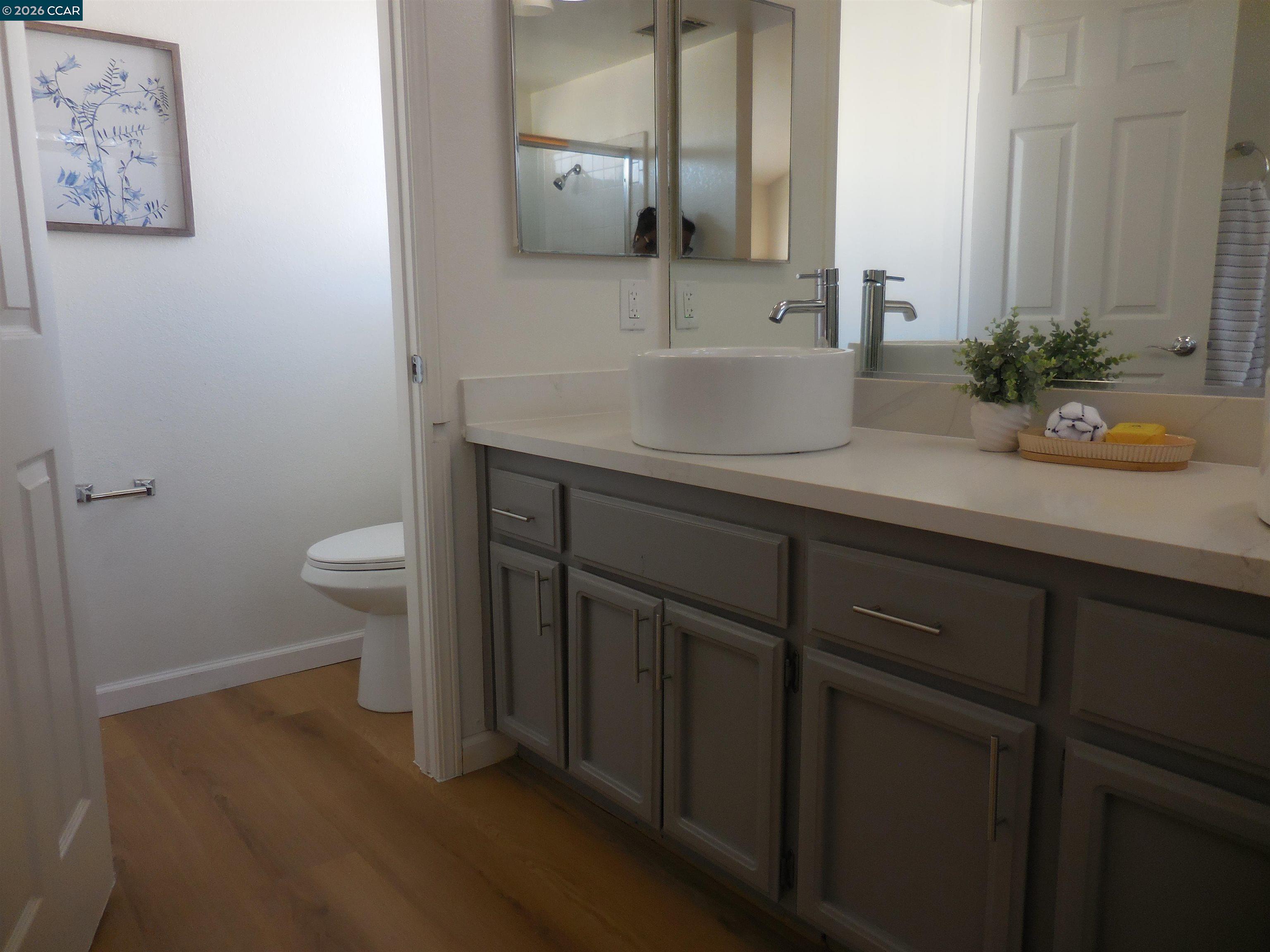 301 Del Monte Way, Unit END Pinole, CA 94564 - Photo 25 of 40 Gallery Image 25