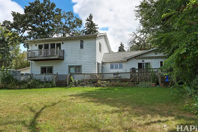 $469,900 | 144 Oakwood Drive, Antioch, IL 60002