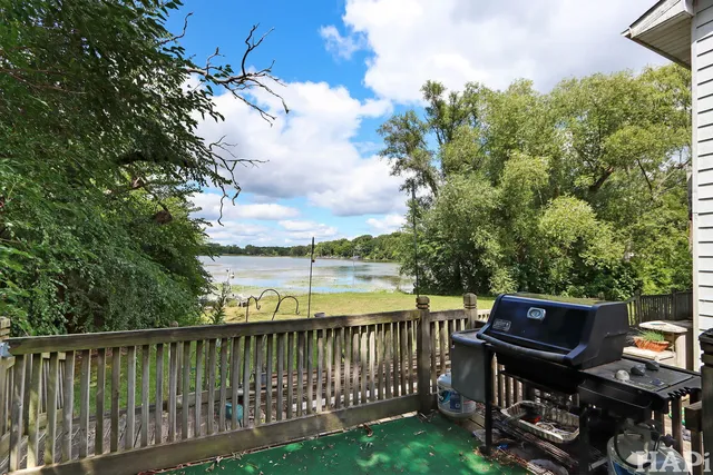 $469,900 | 144 Oakwood Drive, Antioch, IL 60002