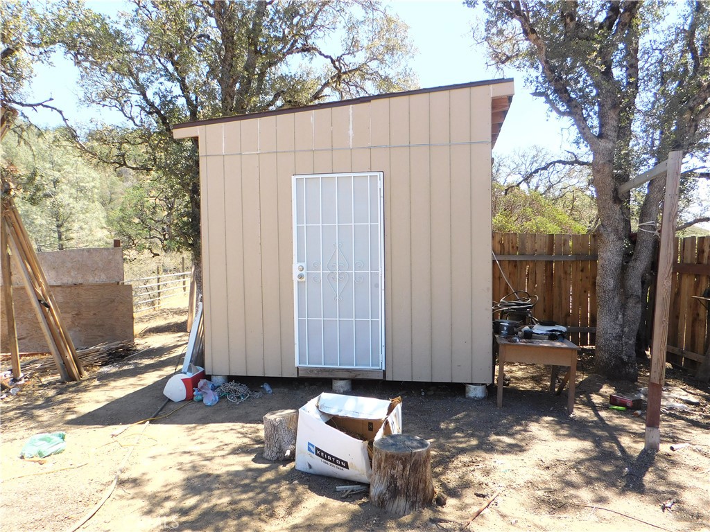 997 Watertrough Road Clearlake Oaks, CA 95423 - Photo 5 of 20 a view of a back yard of the house