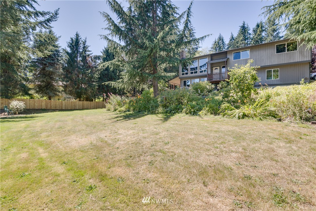 19926 13th Drive Southeast Bothell, WA 98012 - Photo 3 of 25 Gallery Image 3