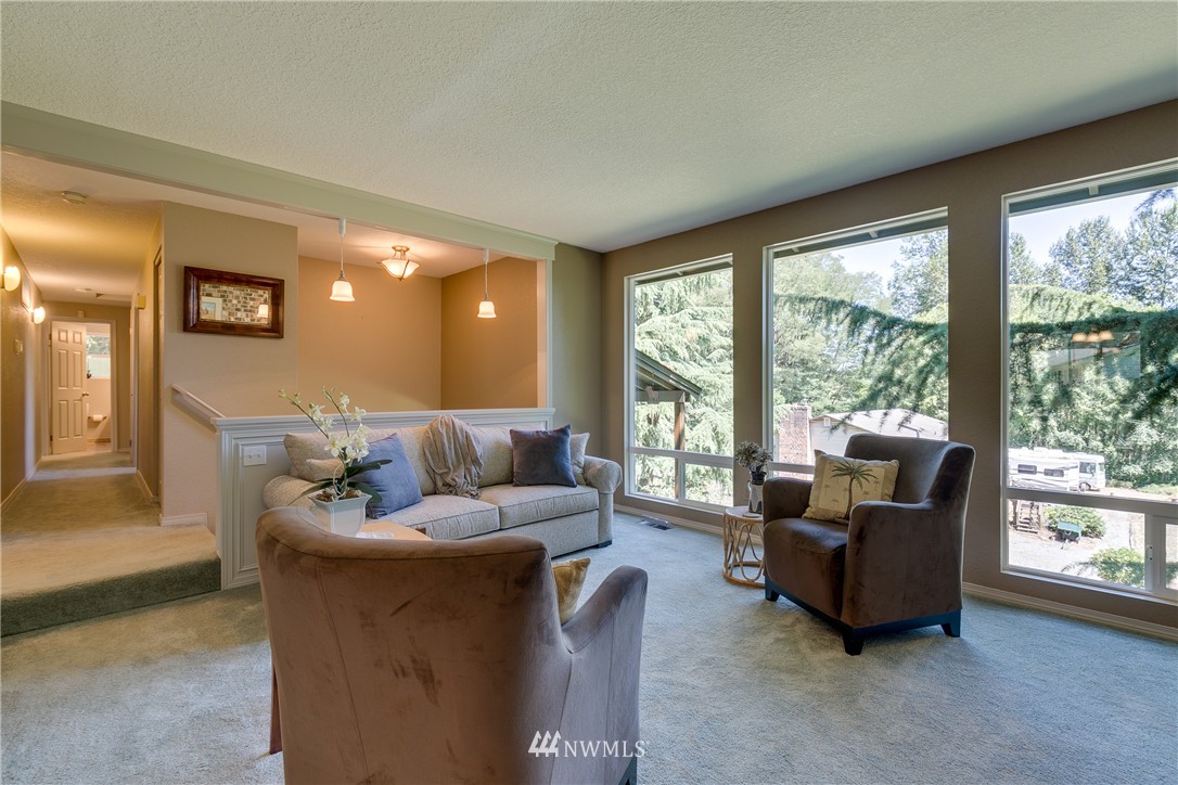 19926 13th Drive Southeast Bothell, WA 98012 - Photo 8 of 25 Gallery Image 8