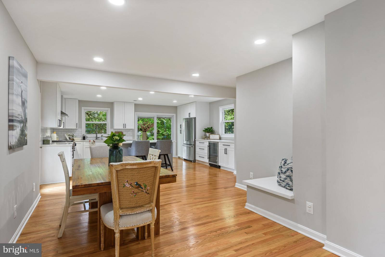 7923 New Market Road Alexandria, VA 22308 - Photo 10 of 42 Dining room looking into kitchen