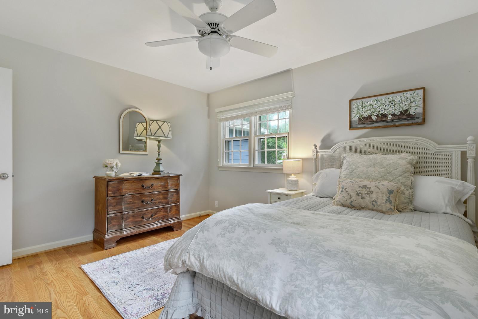 7923 New Market Road Alexandria, VA 22308 - Photo 21 of 42 Master bedroom with tons of light