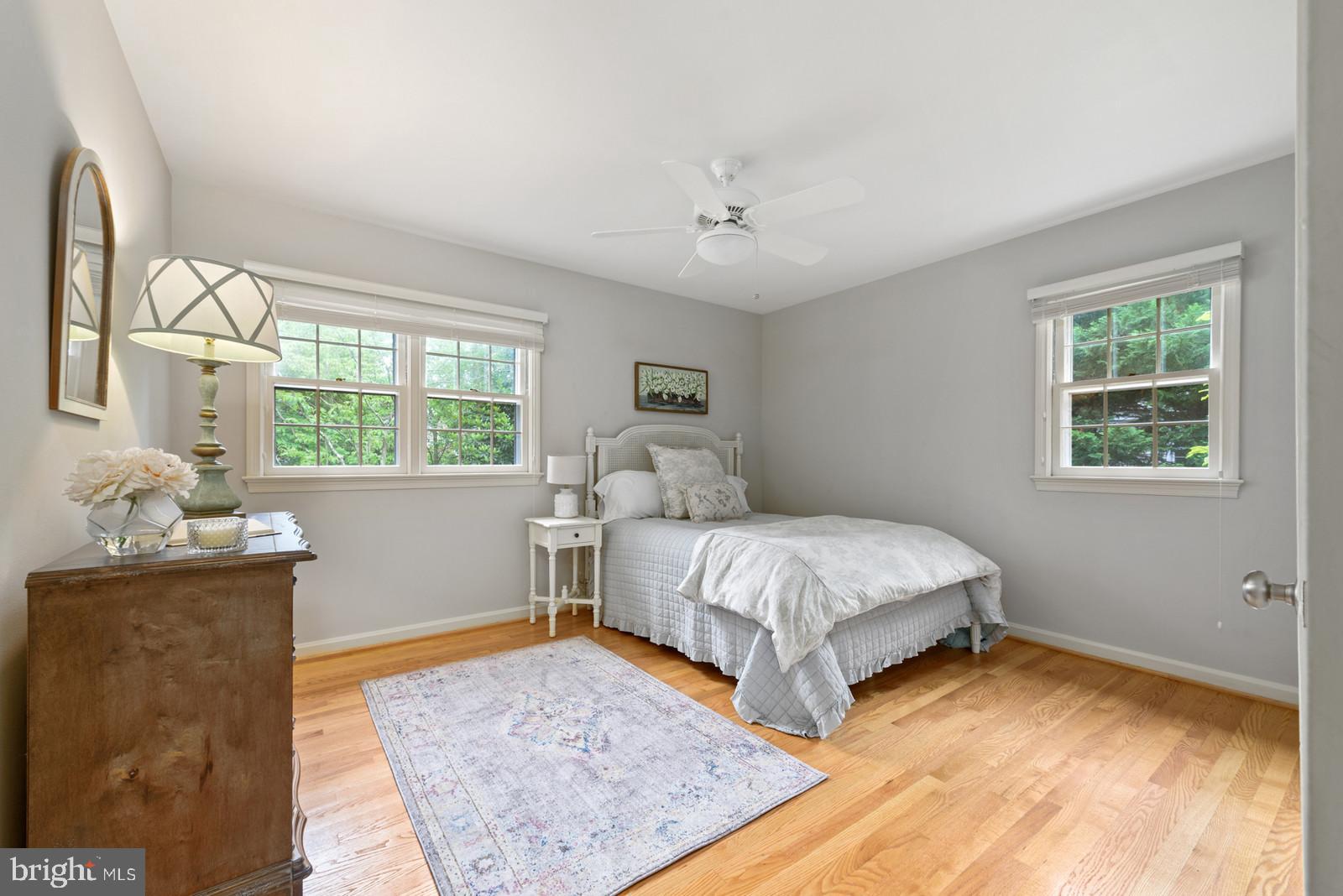7923 New Market Road Alexandria, VA 22308 - Photo 22 of 42 Master bedroom
