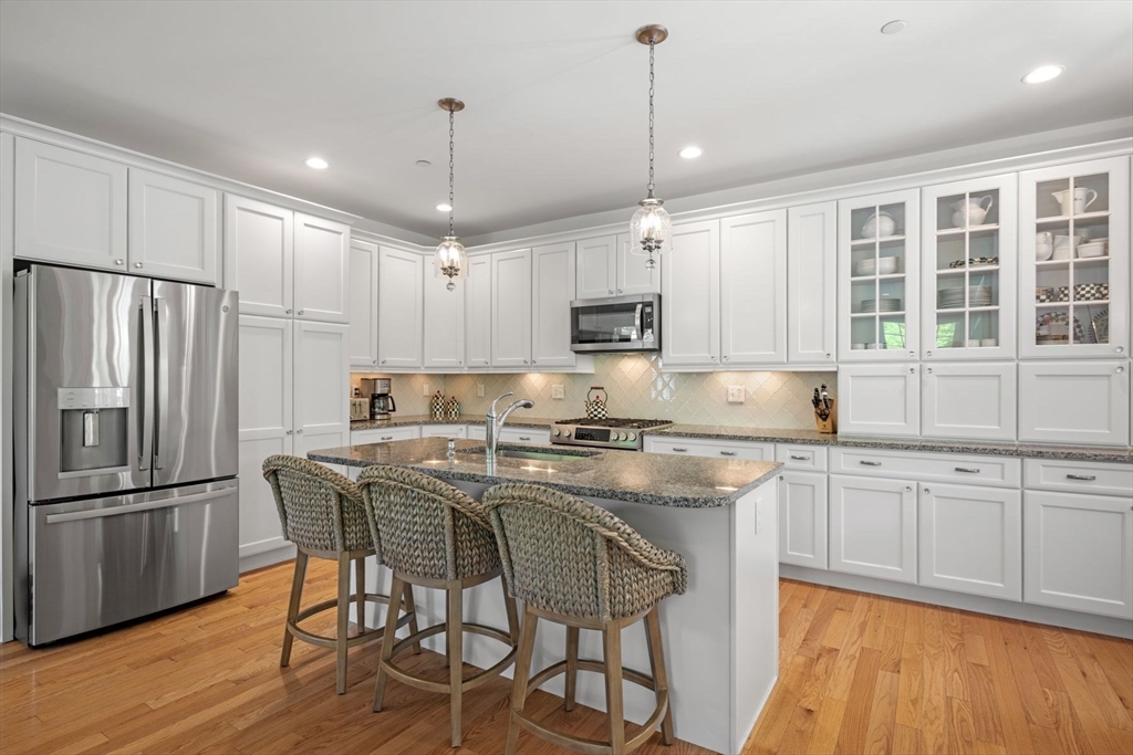 28 Kennedy Road, Unit B Gloucester, MA 01930 - Photo 11 of 39