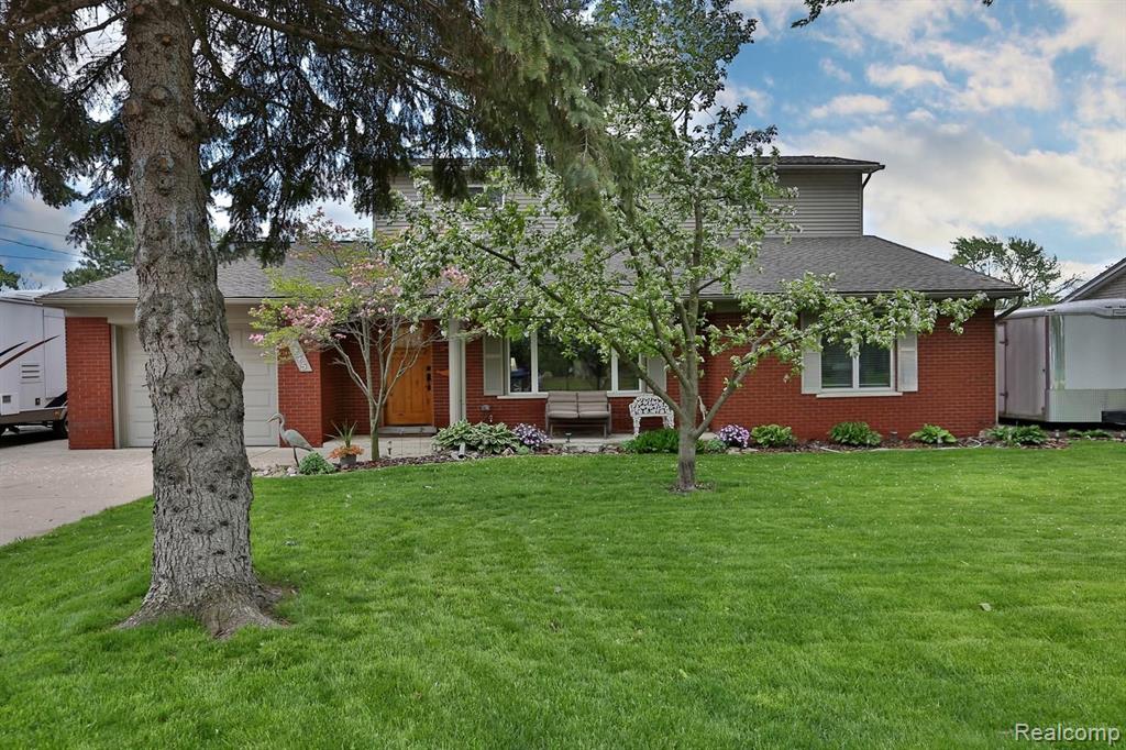 29445 South Gibraltar Road Gibraltar, MI 48173 - Photo 1 of 23