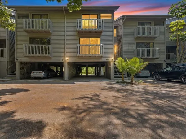 $349,900 | 2055 Arbor Drive, Clearwater, FL 33760